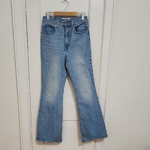 Levis 70s High Flare Size 27